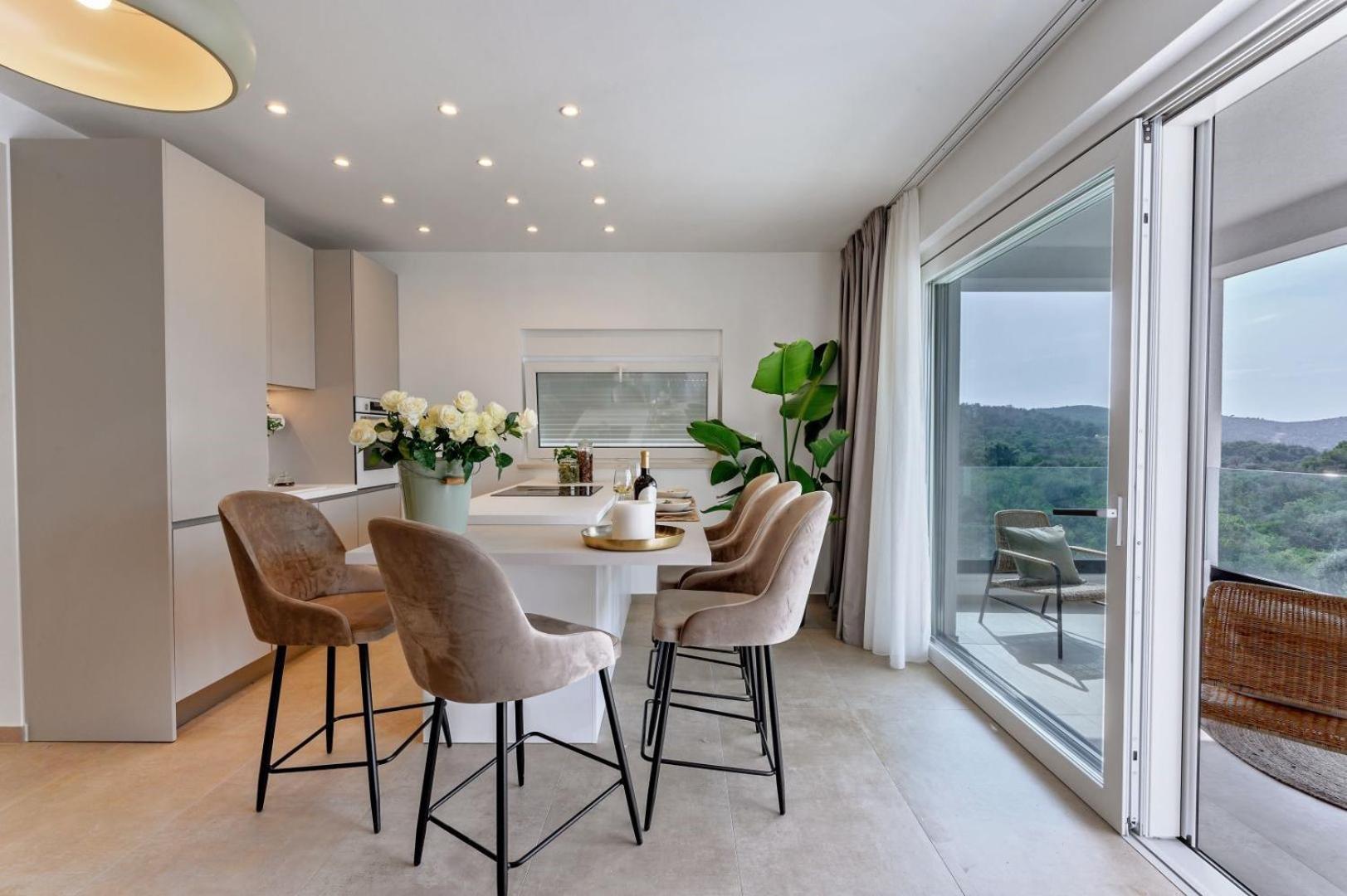 Luxury Villa Del Sogno With Pool, Jacuzzi, Parking Okrug Gornji Luaran gambar