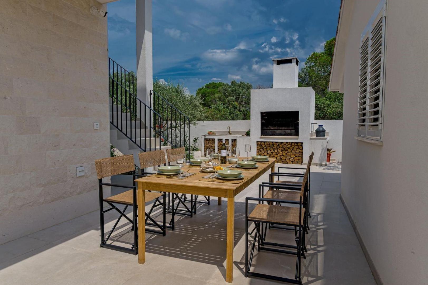 Luxury Villa Del Sogno With Pool, Jacuzzi, Parking Okrug Gornji Luaran gambar