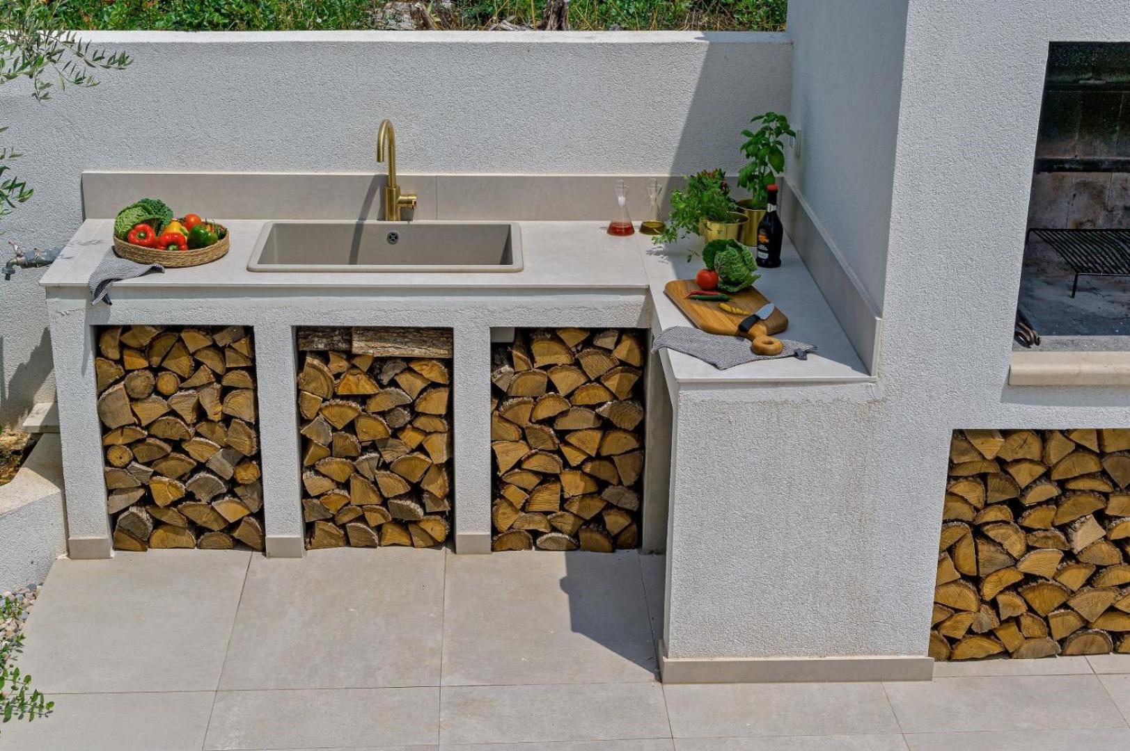 Luxury Villa Del Sogno With Pool, Jacuzzi, Parking Okrug Gornji Luaran gambar