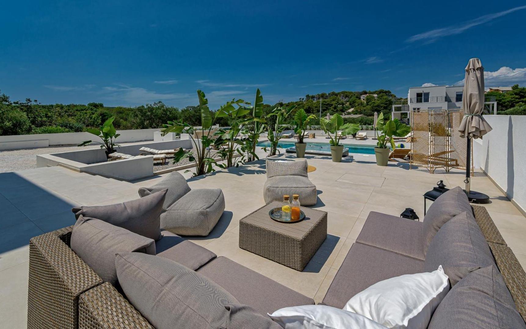 Luxury Villa Del Sogno With Pool, Jacuzzi, Parking Okrug Gornji Luaran gambar
