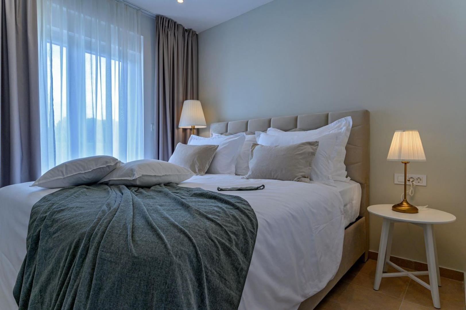 Luxury Villa Del Sogno With Pool, Jacuzzi, Parking Okrug Gornji Luaran gambar